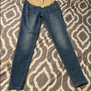 Maternity skinny jeans